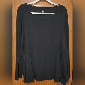 Women's Amazon Essentials Black Tee, Size 2X